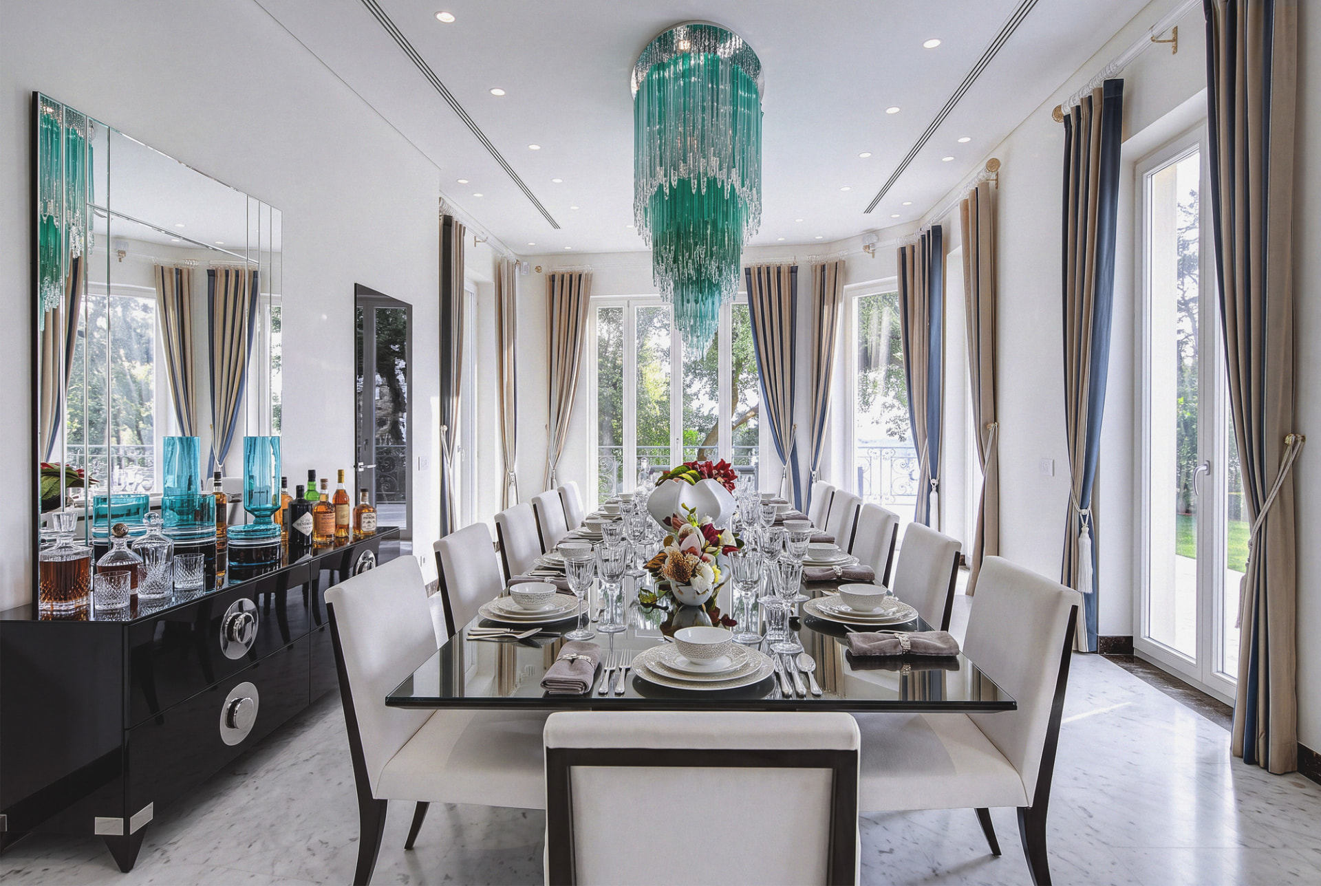 Villa Mala — Dining