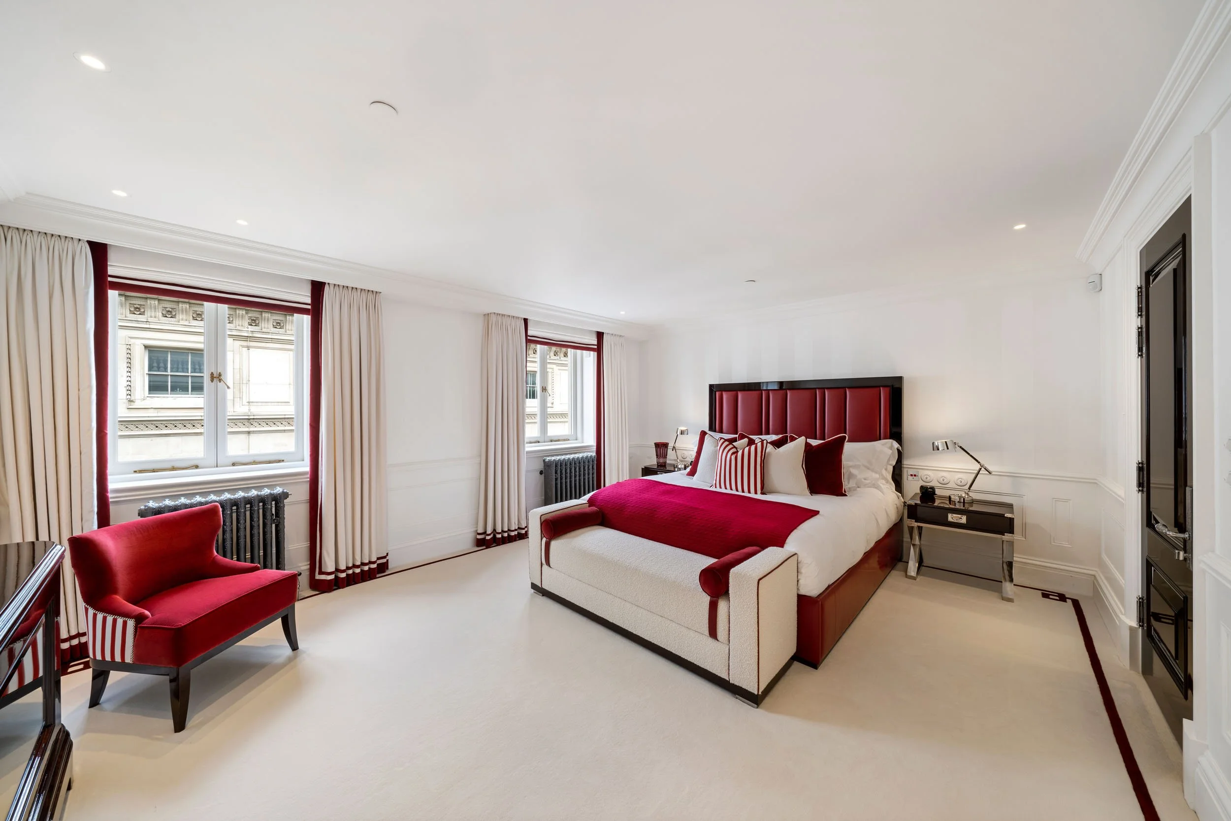 Selwyn House — view 12
