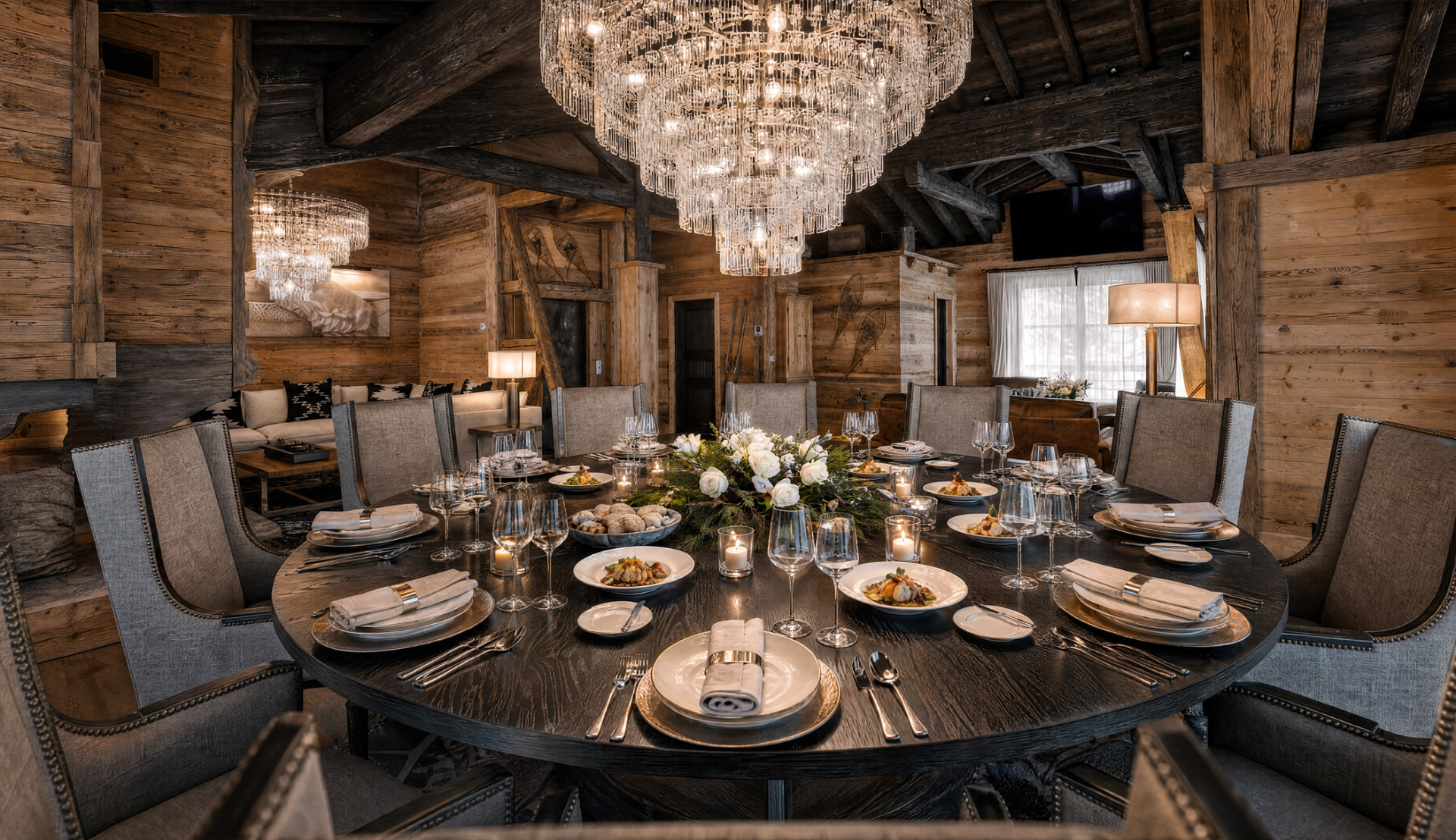 Black Pearl — Dining